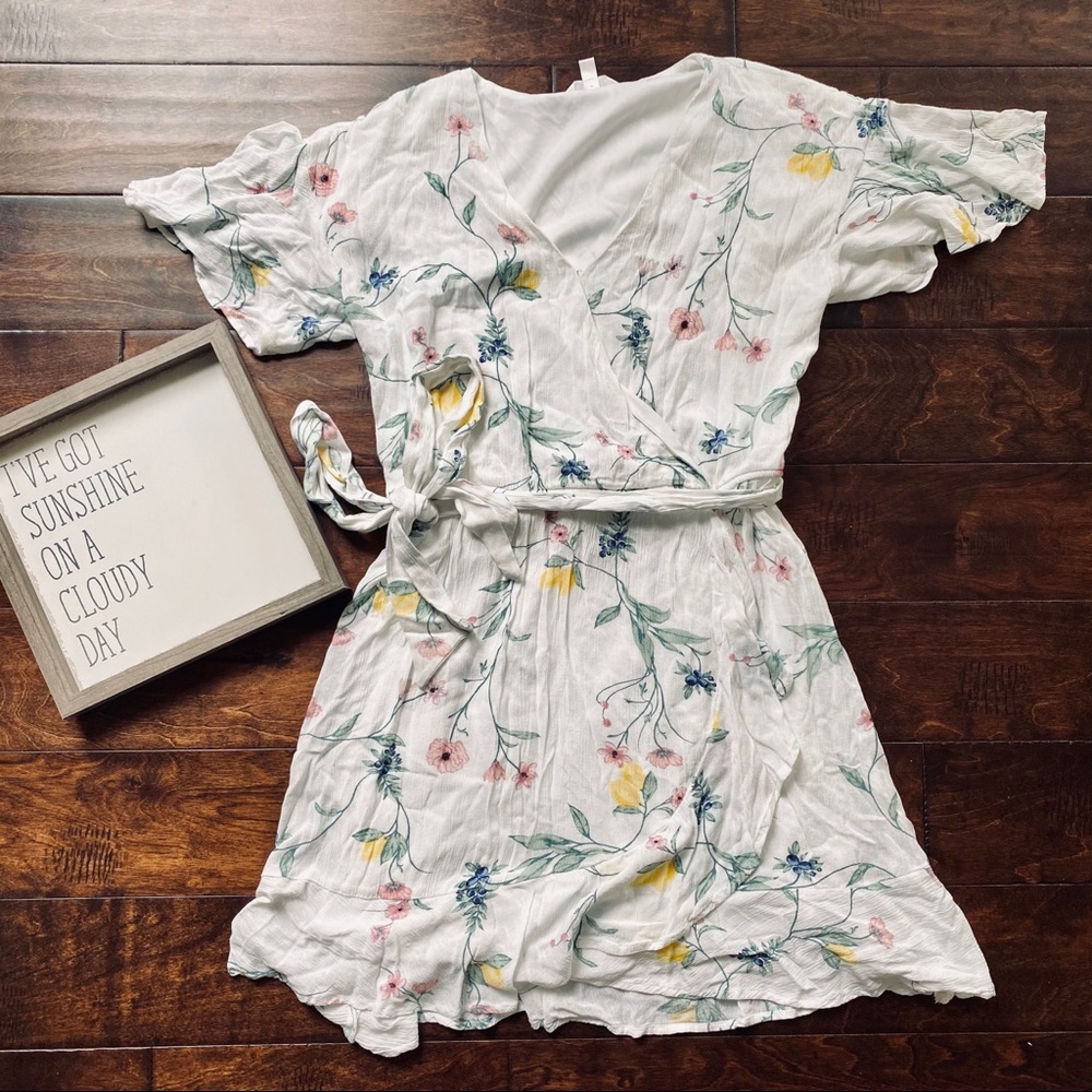 {LC Lauren Conrad} Floral Wrap Dress